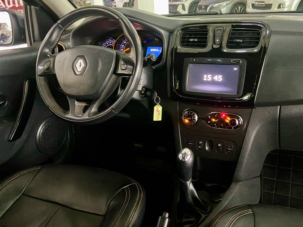 Imagem do veículo Renault Sandero Step 16 2017