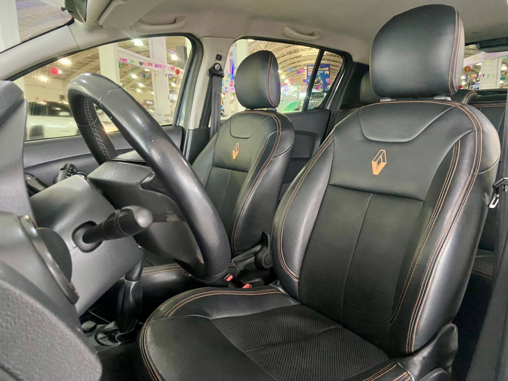 Imagem do veículo Renault Sandero Step 16 2017