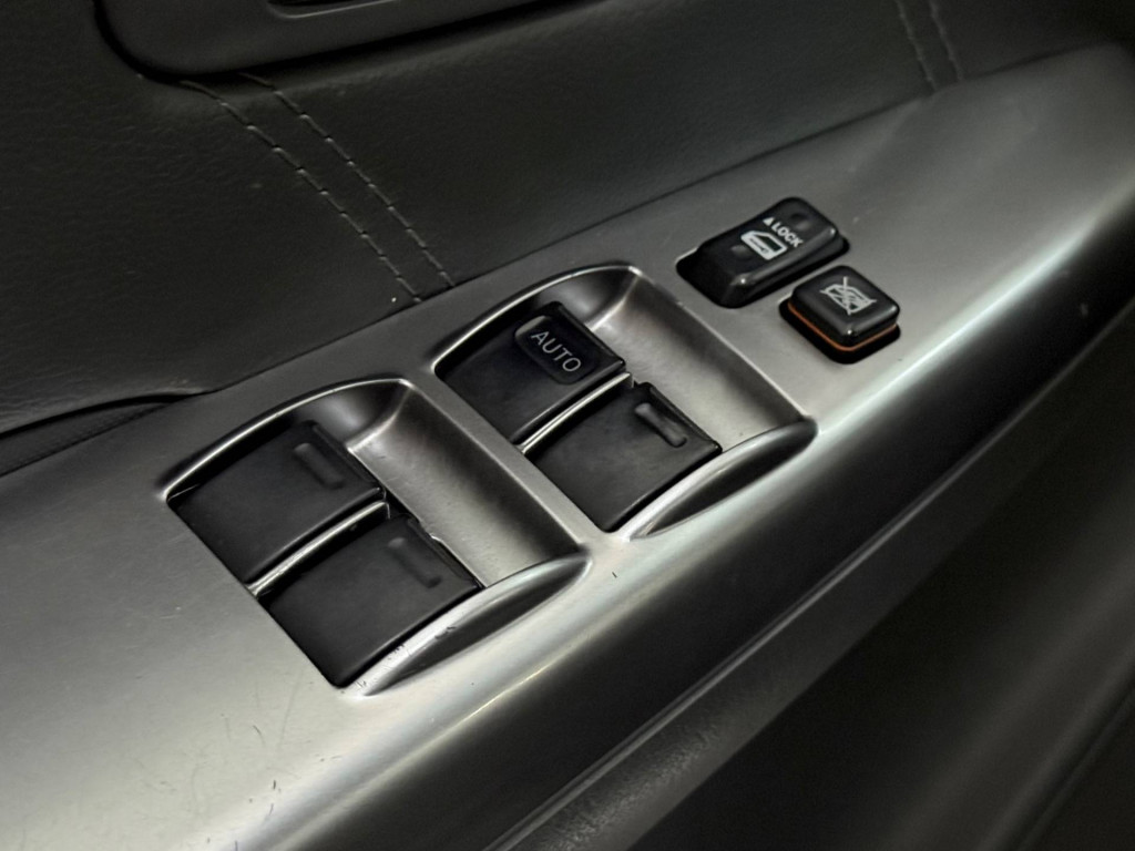 Imagem do veículo Toyota Hilux Cd4x2 Sr 2014