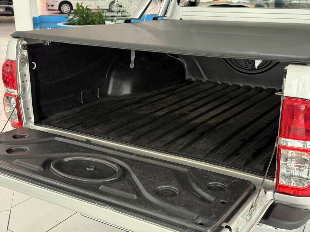Imagem do veículo Toyota Hilux Cd4x2 Sr 2014