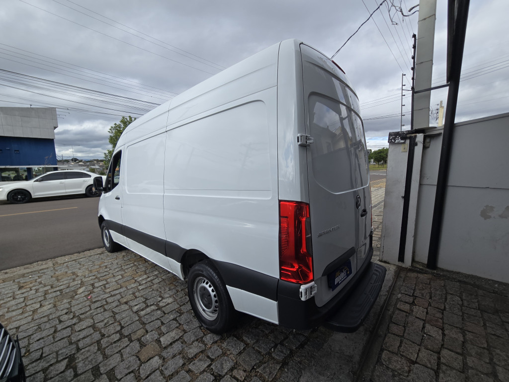 Imagem do veículo MERCEDES-BENZ SPRINTER 2.2 416 FURGÃO LONGO T.A DIESEL