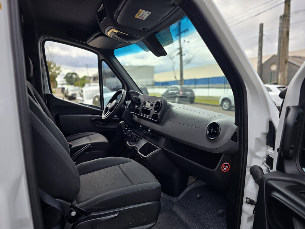 Imagem do veículo MERCEDES-BENZ SPRINTER 2.2 416 FURGÃO LONGO T.A DIESEL
