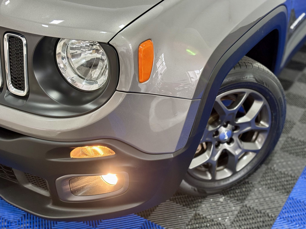 Imagem do veículo JEEP RENEGADE 1.8 16V FLEX SPORT 4P MANUAL