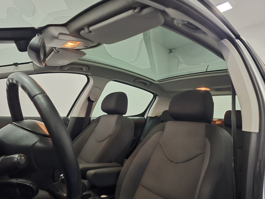 Imagem do veículo PEUGEOT 308 2.0 ALLURE 16V FLEX 4P AUTOMÁTICO