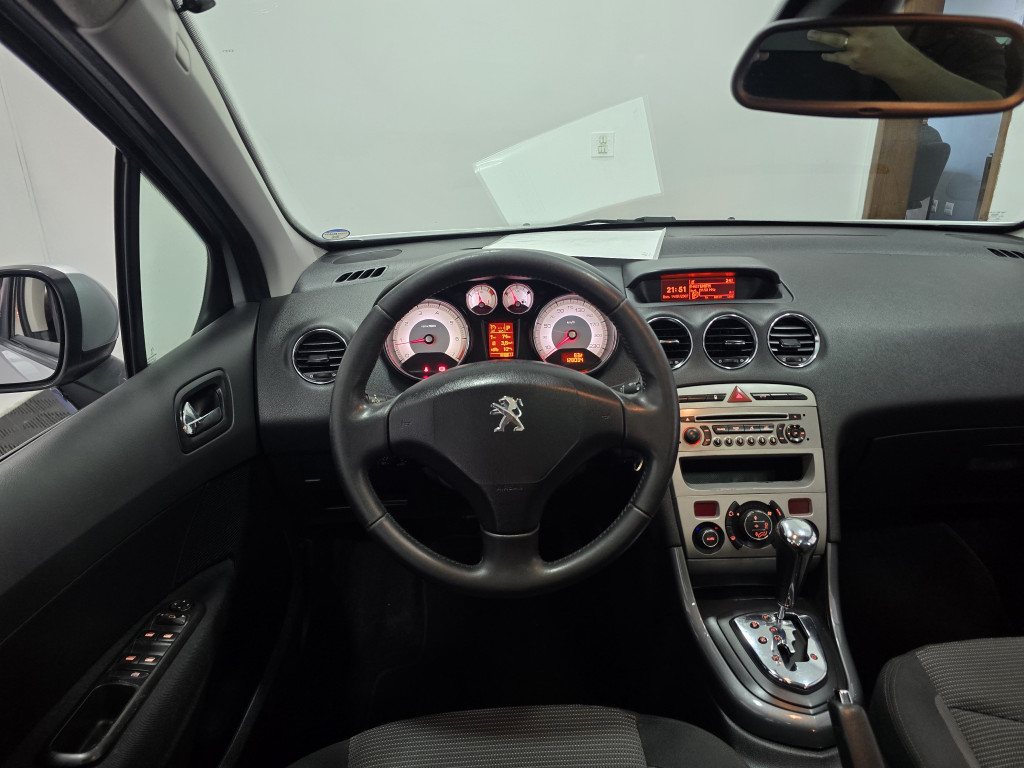 Imagem do veículo PEUGEOT 308 2.0 ALLURE 16V FLEX 4P AUTOMÁTICO