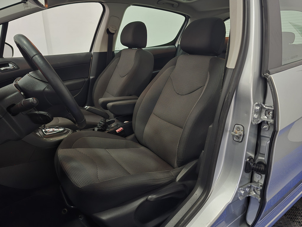 Imagem do veículo PEUGEOT 308 2.0 ALLURE 16V FLEX 4P AUTOMÁTICO