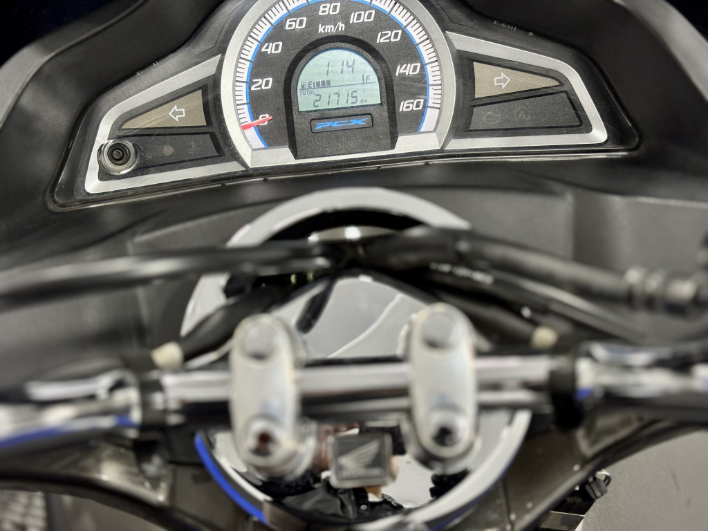 Imagem do veículo HONDA PCX 150 DLX ABS