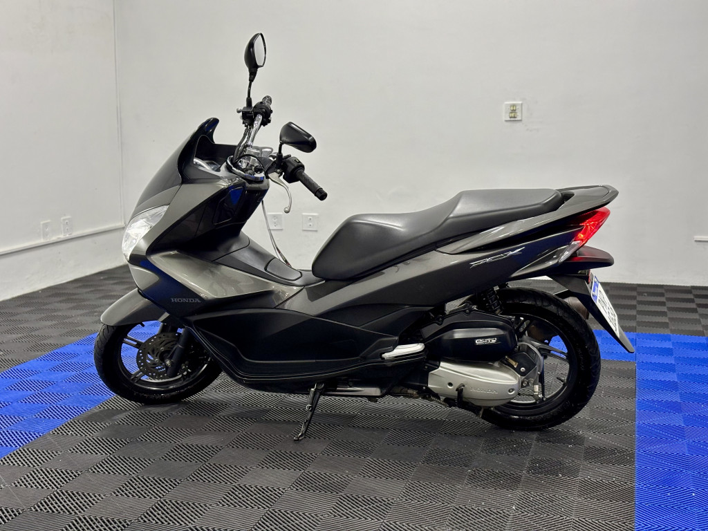 Imagem do veículo HONDA PCX 150 DLX ABS
