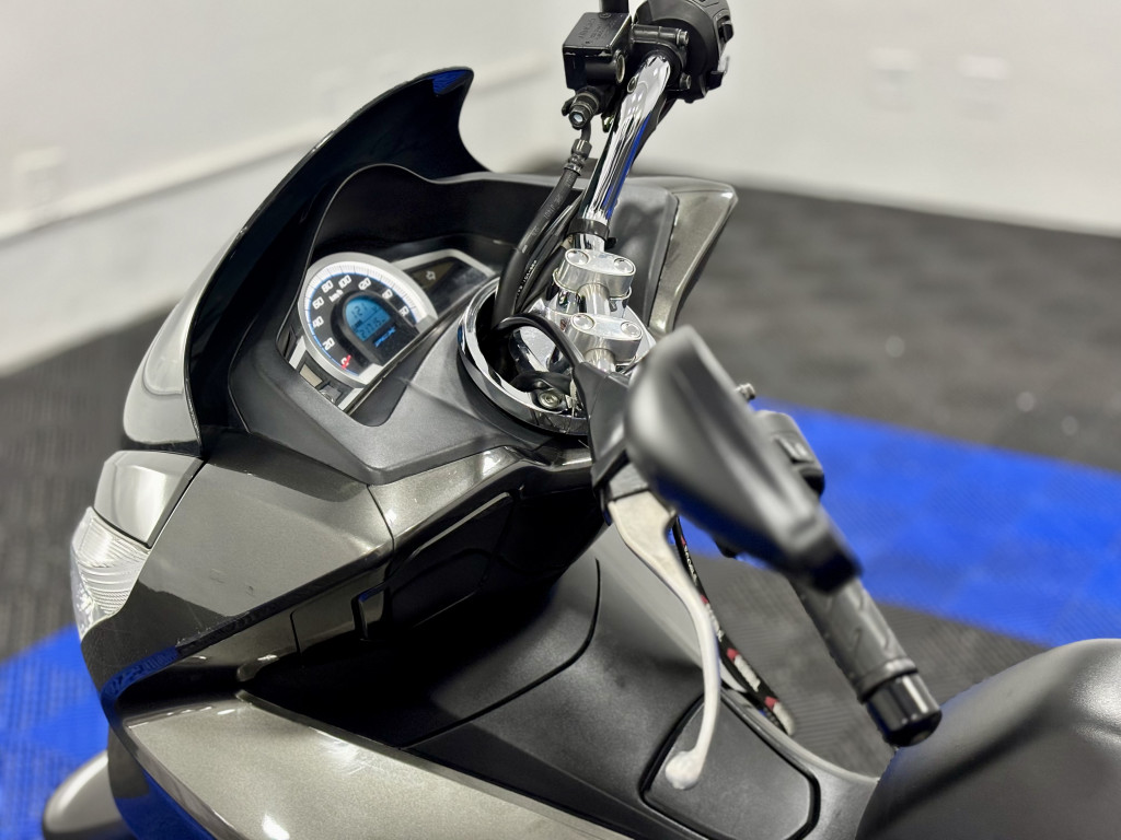 Imagem do veículo HONDA PCX 150 DLX ABS