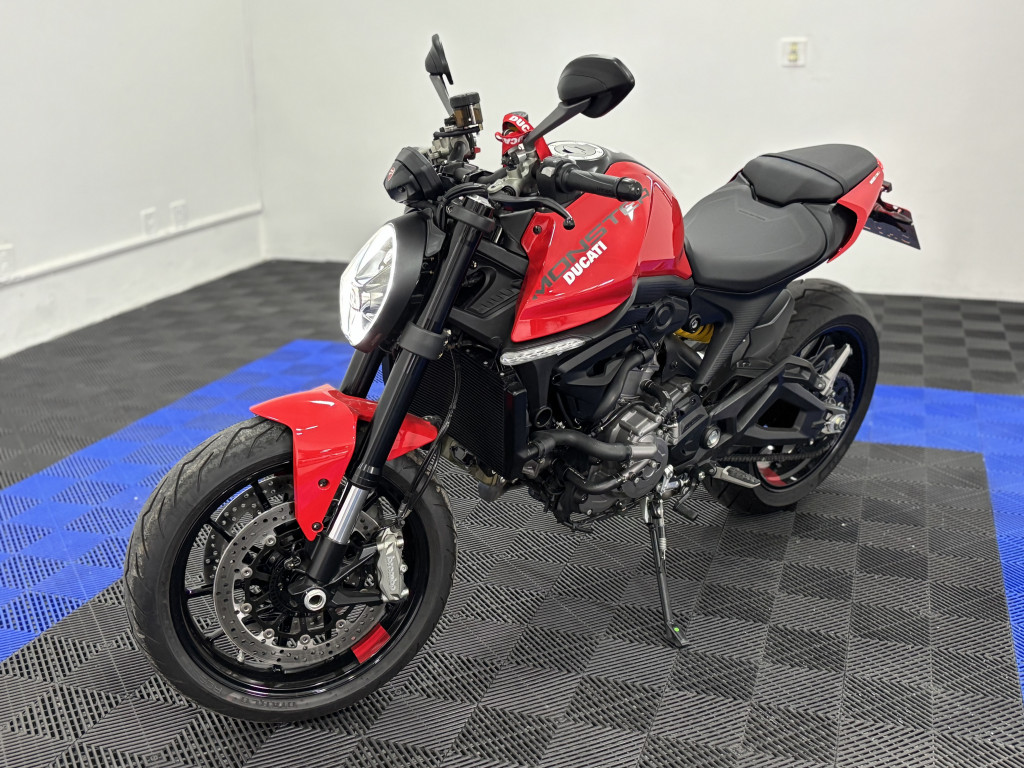 DUCATI Monster 937 CC