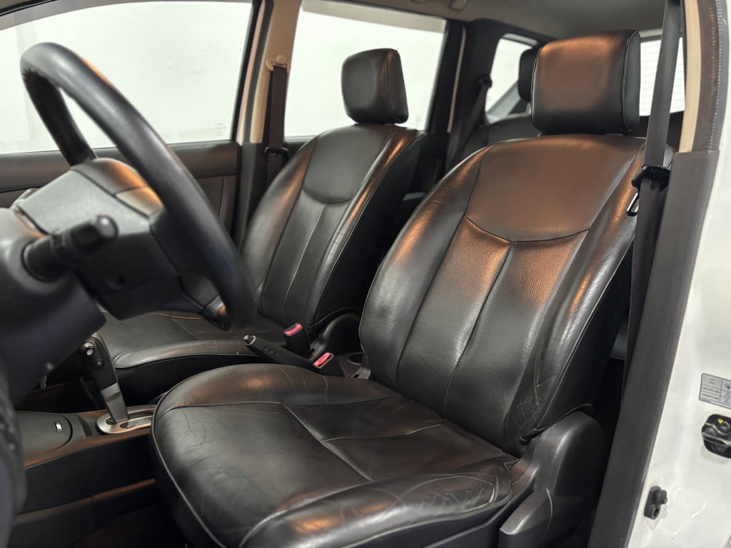 Imagem do veículo NISSAN LIVINA 1.8 SL X-GEAR 16V FLEX 4P AUTOMÁTICO