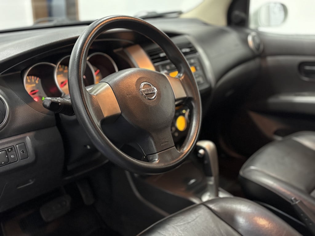Imagem do veículo NISSAN LIVINA 1.8 SL X-GEAR 16V FLEX 4P AUTOMÁTICO
