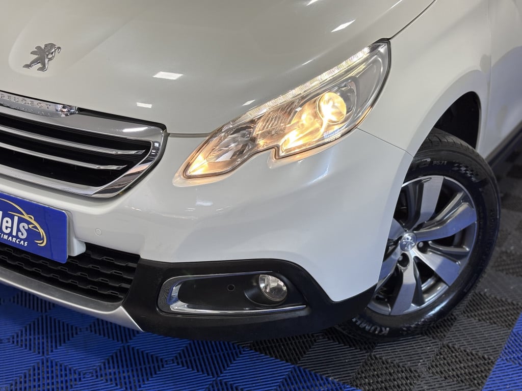 Imagem do veículo PEUGEOT 2008 1.6 16V THP FLEX GRIFFE 4P MANUAL