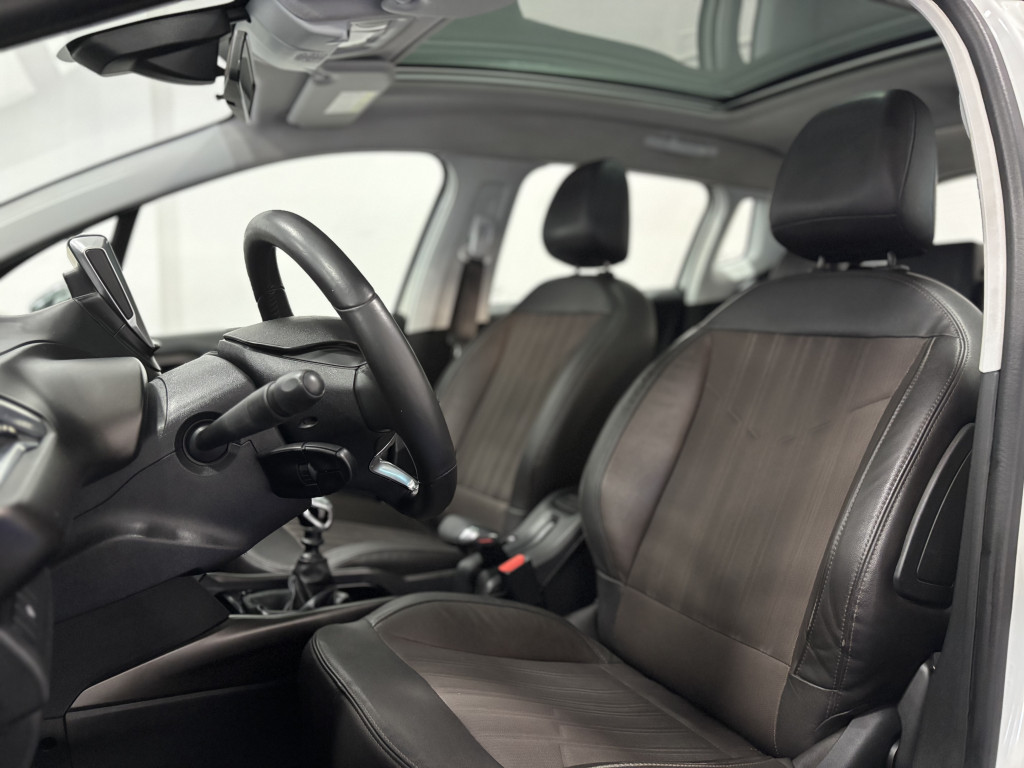Imagem do veículo PEUGEOT 2008 1.6 16V THP FLEX GRIFFE 4P MANUAL