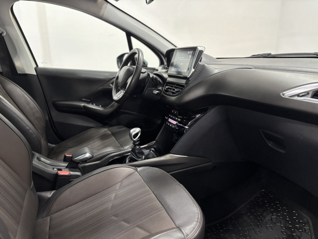 Imagem do veículo PEUGEOT 2008 1.6 16V THP FLEX GRIFFE 4P MANUAL