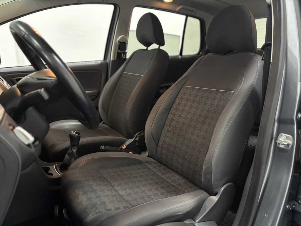 Imagem do veículo VOLKSWAGEN FOX 1.6 MSI COMFORTLINE 8V FLEX 4P MANUAL