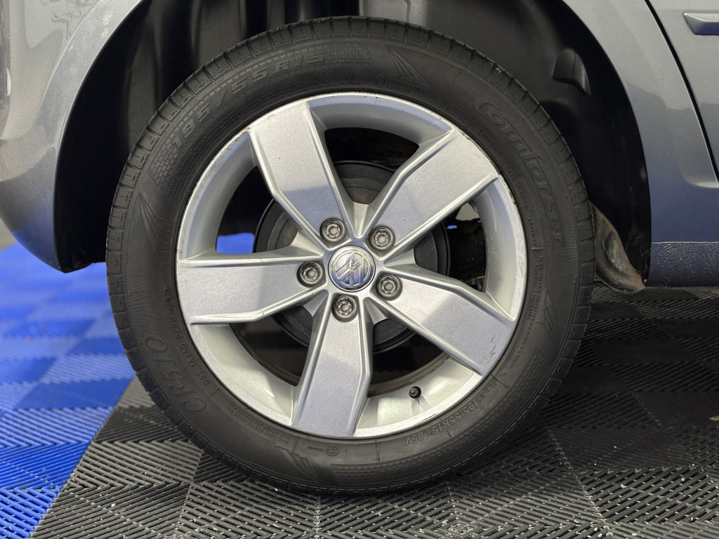 Imagem do veículo VOLKSWAGEN FOX 1.6 MSI COMFORTLINE 8V FLEX 4P MANUAL