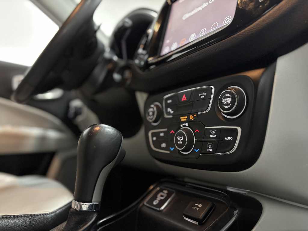 Imagem do veículo JEEP COMPASS 2.0 16V FLEX LIMITED AUTOMÁTICO