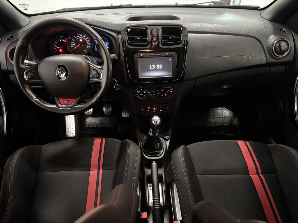 Imagem do veículo RENAULT SANDERO 2.0 16V HI-FLEX RS RACING SPIRIT MANUAL