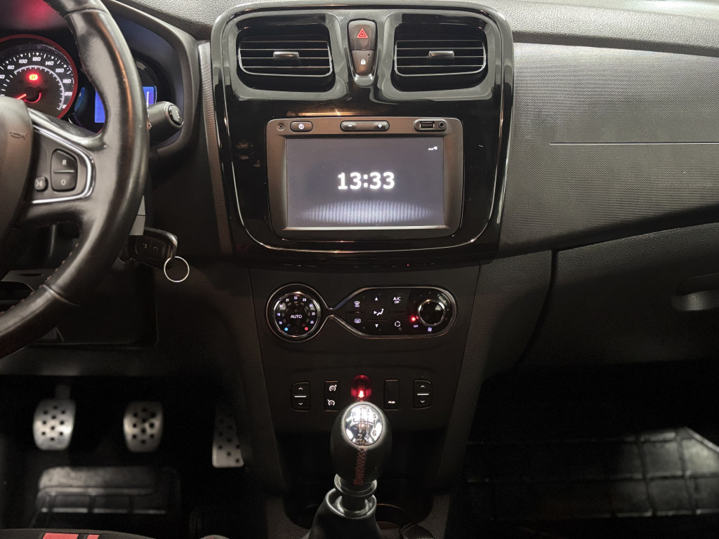 Imagem do veículo RENAULT SANDERO 2.0 16V HI-FLEX RS RACING SPIRIT MANUAL