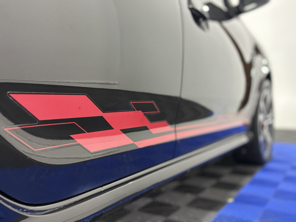 Imagem do veículo RENAULT SANDERO 2.0 16V HI-FLEX RS RACING SPIRIT MANUAL