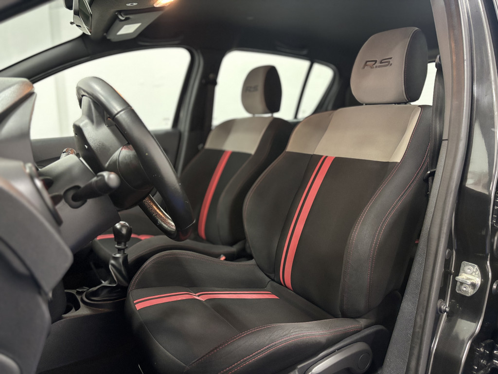 Imagem do veículo RENAULT SANDERO 2.0 16V HI-FLEX RS RACING SPIRIT MANUAL