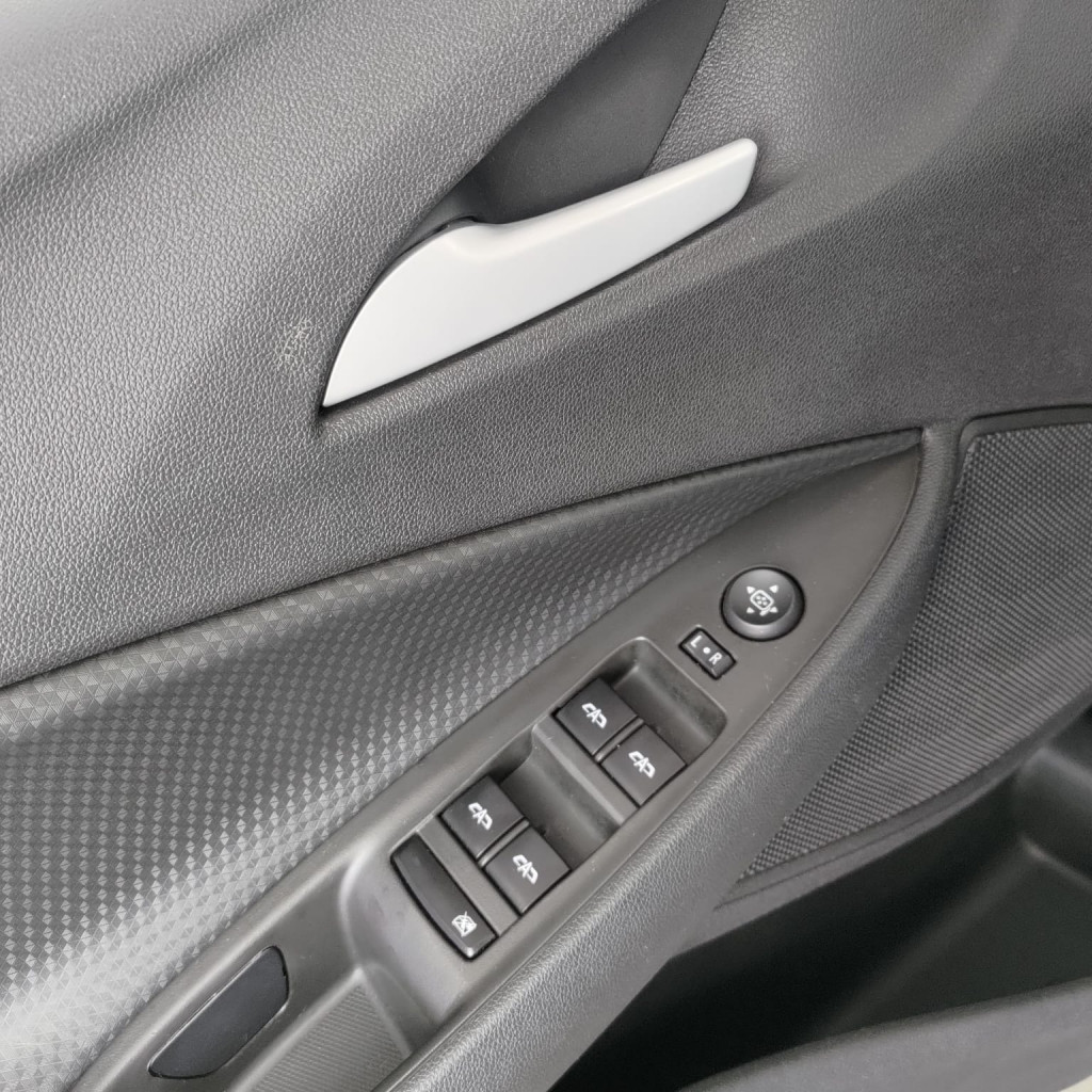 Imagem do veículo CHEVROLET ONIX 1.0 FLEX LT MANUAL