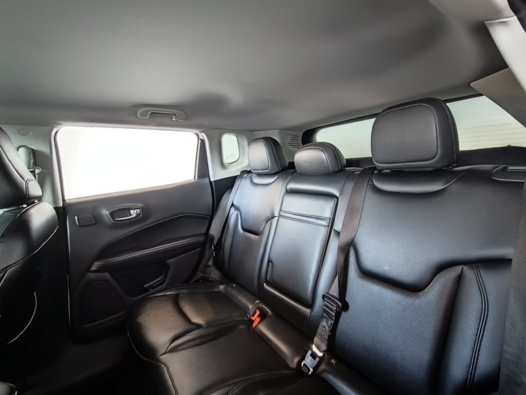 Imagem do veículo JEEP COMPASS 2.0 16V DIESEL LONGITUDE 4X4 AUTOMÁTICO
