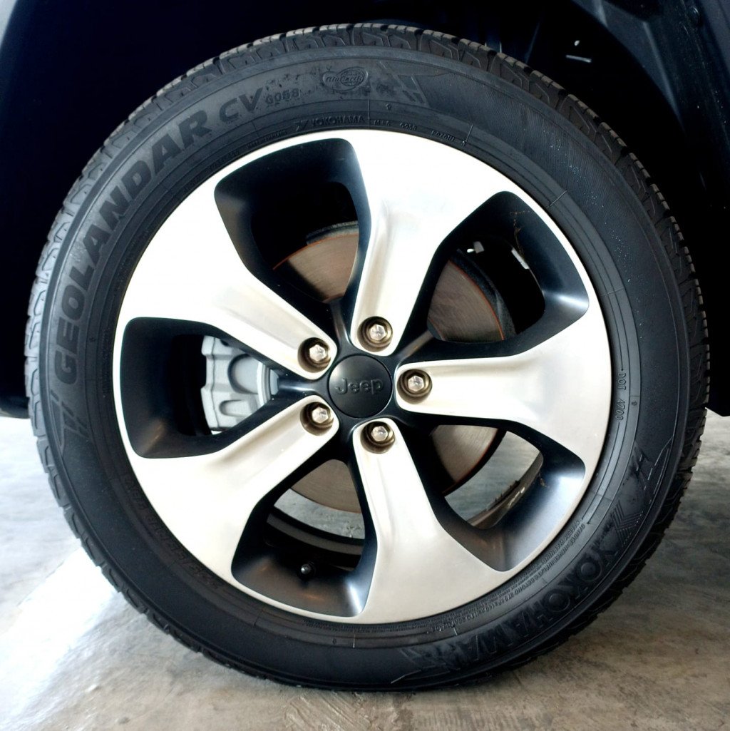 Imagem do veículo JEEP COMPASS 2.0 16V DIESEL LONGITUDE 4X4 AUTOMÁTICO