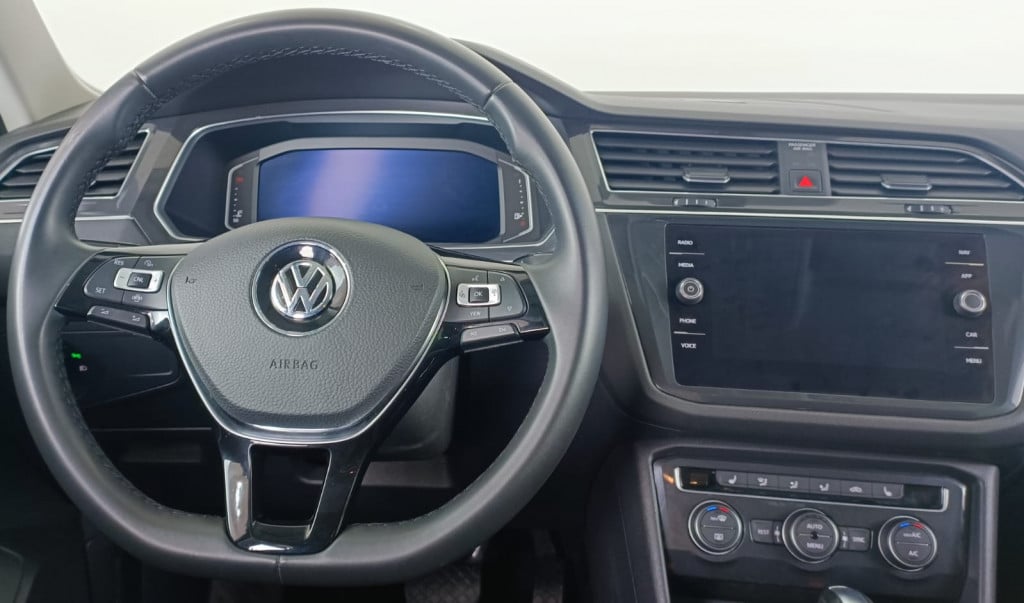 Imagem do veículo VOLKSWAGEN TIGUAN 1.4 250 TSI TOTAL FLEX ALLSPACE COMFORTLINE TIPTRONIC