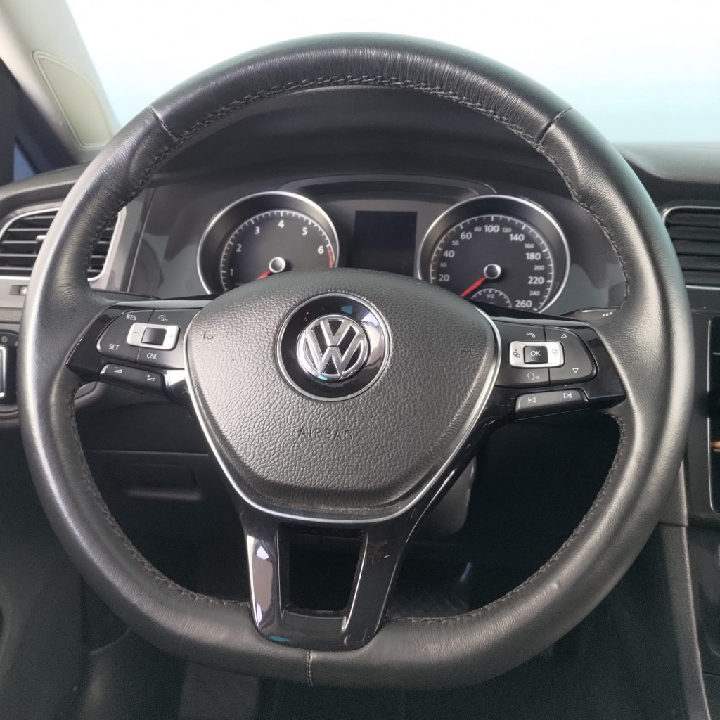 Imagem do veículo VOLKSWAGEN GOLF 1.0 200 TSI TOTAL FLEX COMFORTLINE TIPTRONIC