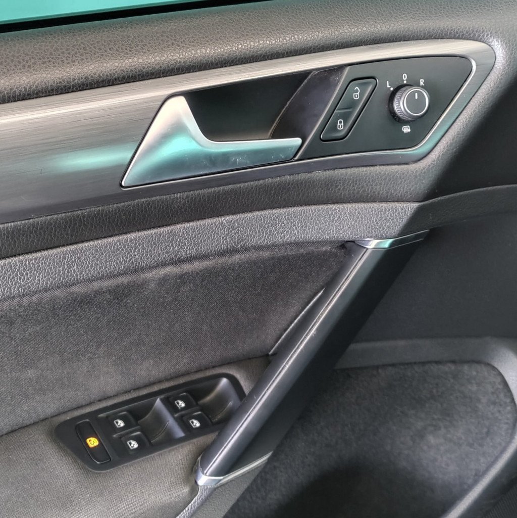 Imagem do veículo VOLKSWAGEN GOLF 1.0 200 TSI TOTAL FLEX COMFORTLINE TIPTRONIC