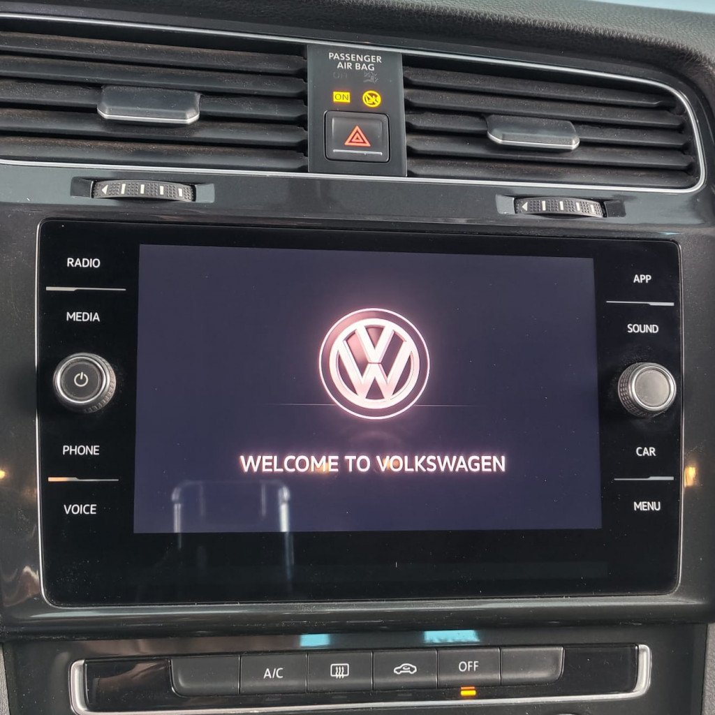 Imagem do veículo VOLKSWAGEN GOLF 1.0 200 TSI TOTAL FLEX COMFORTLINE TIPTRONIC