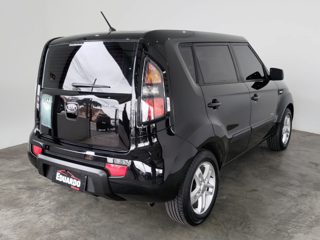Imagem do veículo KIA SOUL 1.6 EX 16V FLEX 4P MANUAL