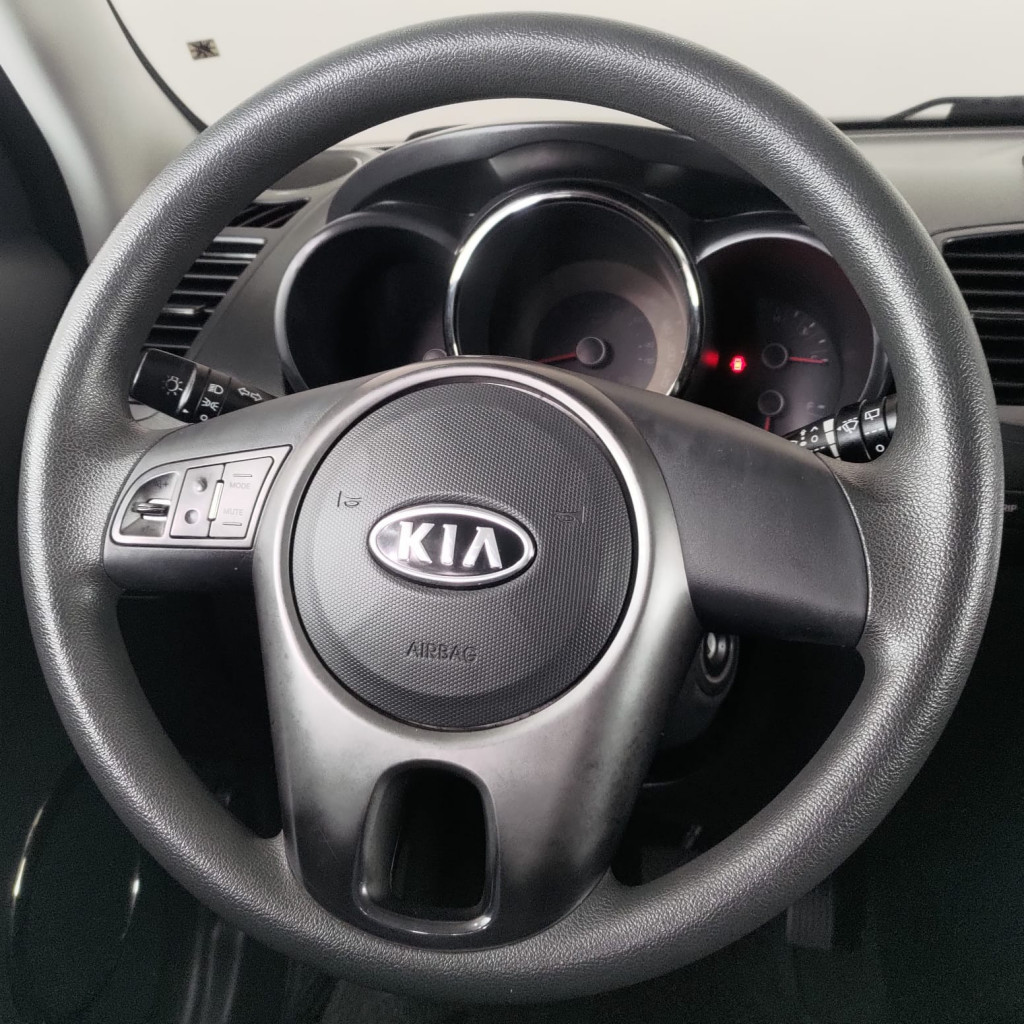 Imagem do veículo KIA SOUL 1.6 EX 16V FLEX 4P MANUAL