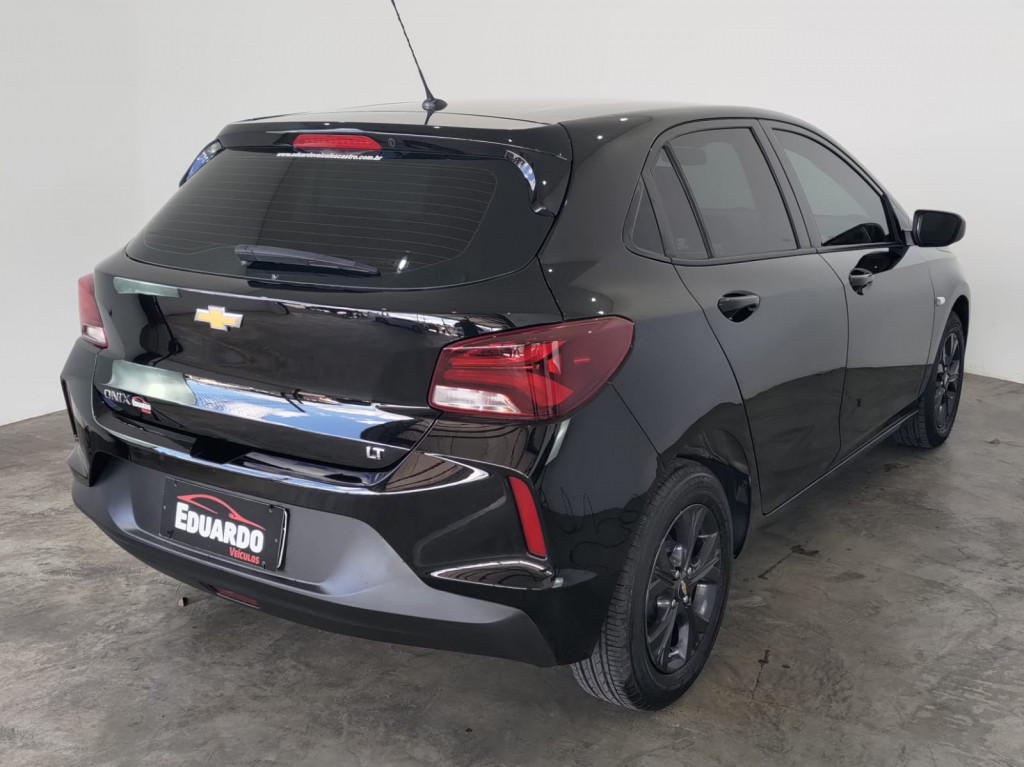 Imagem do veículo CHEVROLET ONIX 1.0 FLEX LT MANUAL