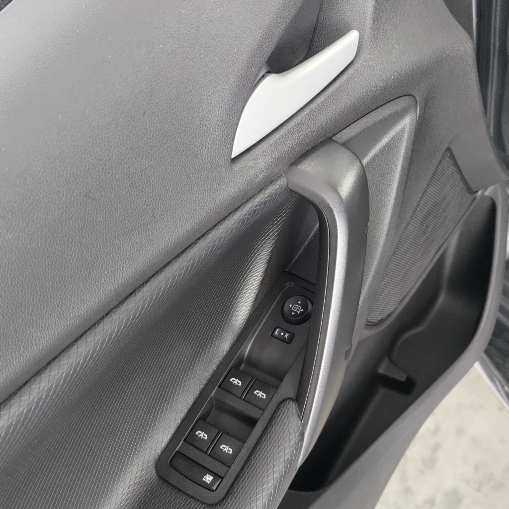 Imagem do veículo CHEVROLET TRACKER 1.0 TURBO FLEX LT AUTOMÁTICO