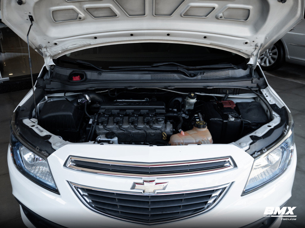 Imagem do veículo CHEVROLET ONIX 1.4 MPFI LT 8V FLEX 4P MANUAL