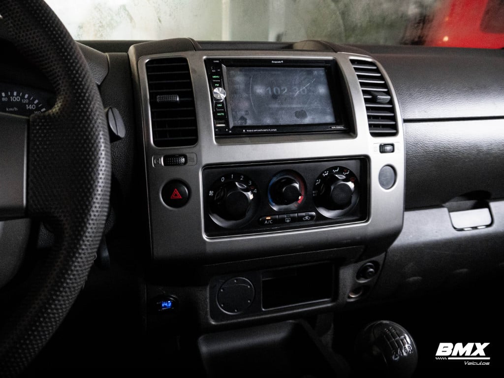 Imagem do veículo NISSAN FRONTIER 2.5 SE ATTACK 4X2 CD TURBO ELETRONIC DIESEL 4P MANUAL