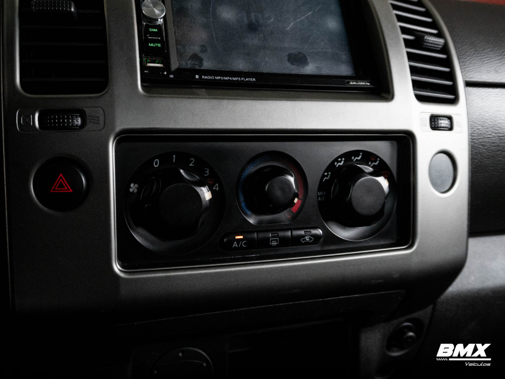 Imagem do veículo NISSAN FRONTIER 2.5 SE ATTACK 4X2 CD TURBO ELETRONIC DIESEL 4P MANUAL