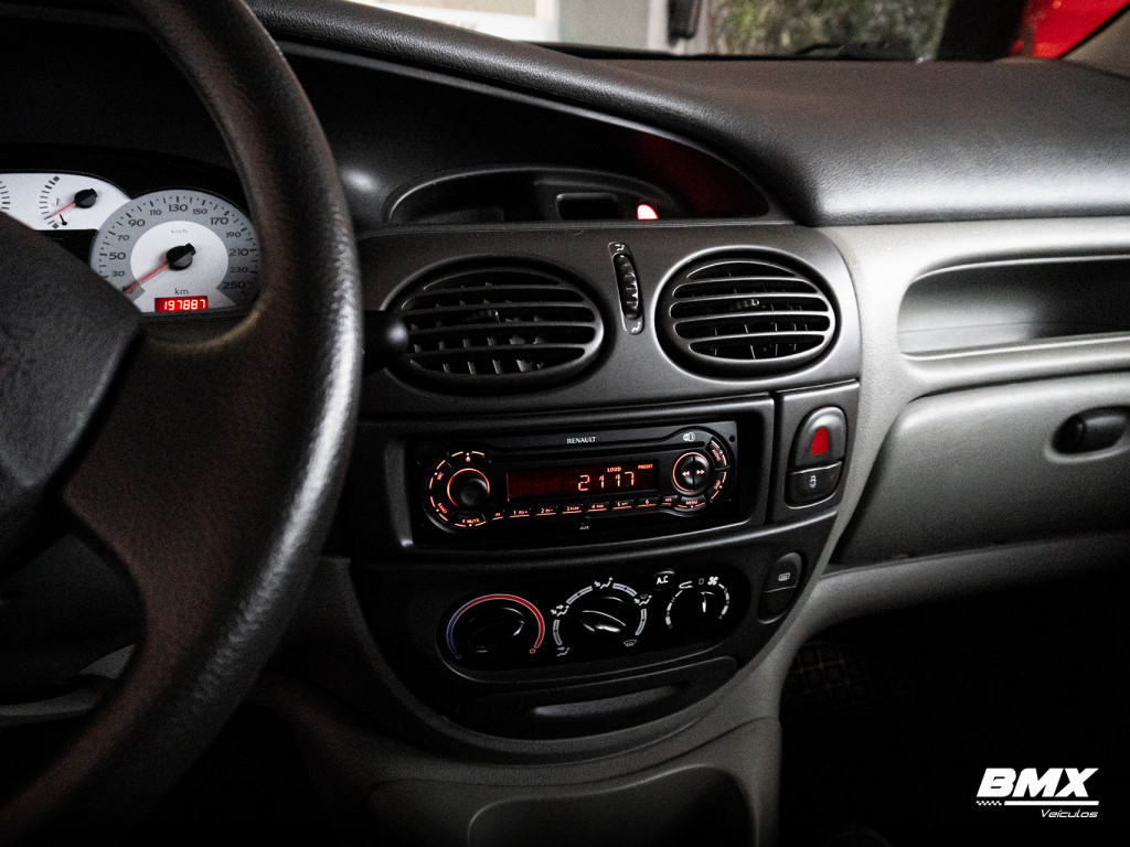 Imagem do veículo RENAULT SCÉNIC 1.6 PRIVILÈGE 16V GASOLINA 4P MANUAL