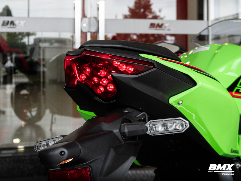Imagem do veículo KAWASAKI Ninja 500 SE