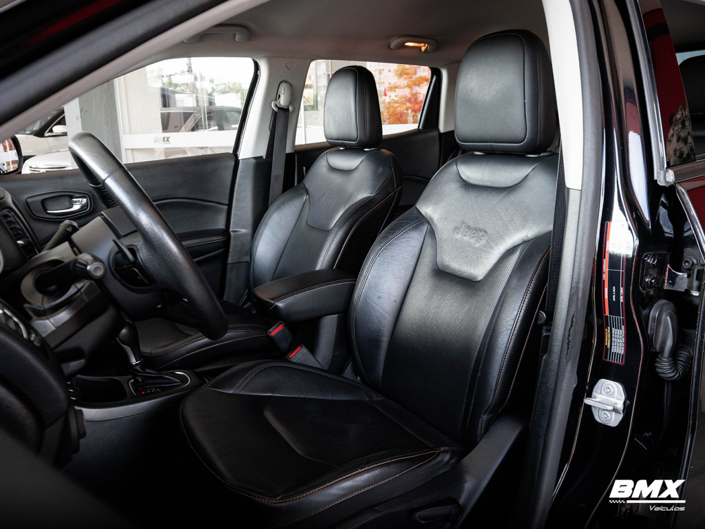 Imagem do veículo JEEP COMPASS 2.0 16V FLEX LONGITUDE AUTOMÁTICO