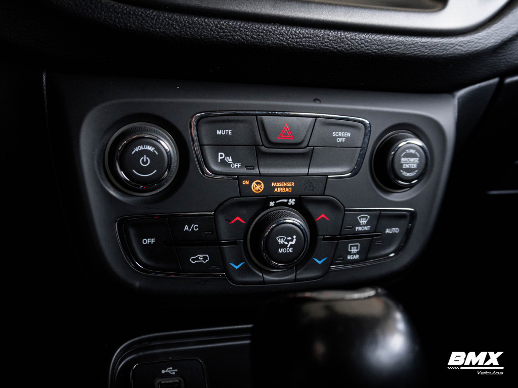 Imagem do veículo JEEP COMPASS 2.0 16V FLEX LONGITUDE AUTOMÁTICO