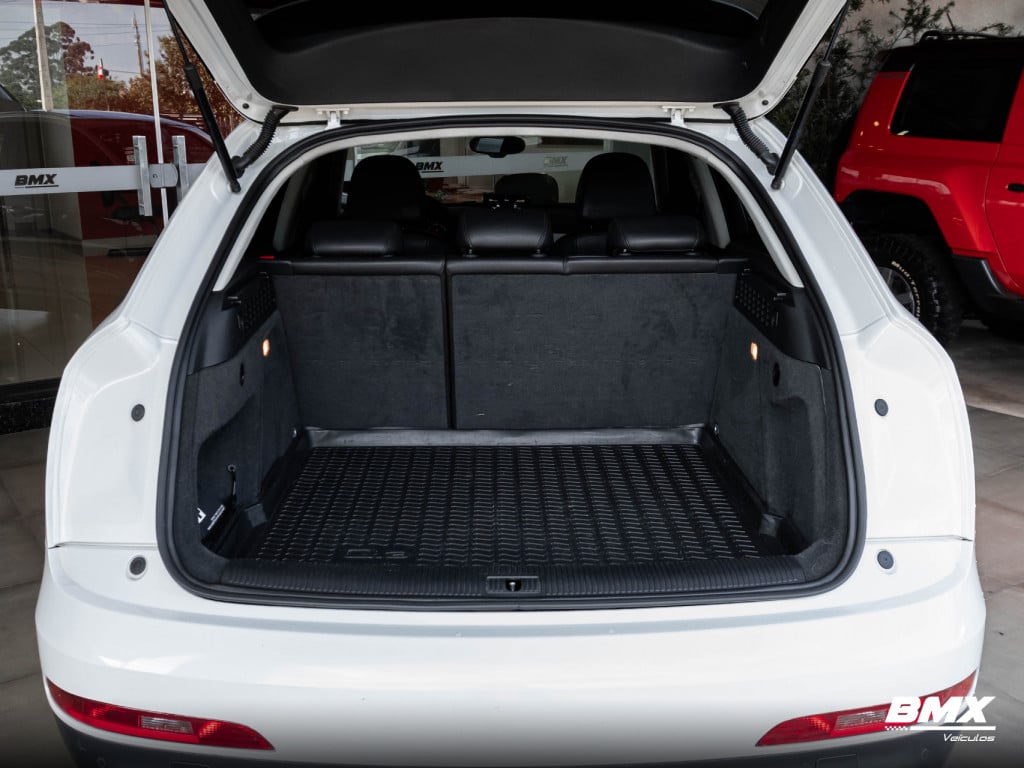 Imagem do veículo AUDI Q3 2.0 TFSI AMBITION QUATTRO 4P GASOLINA S TRONIC