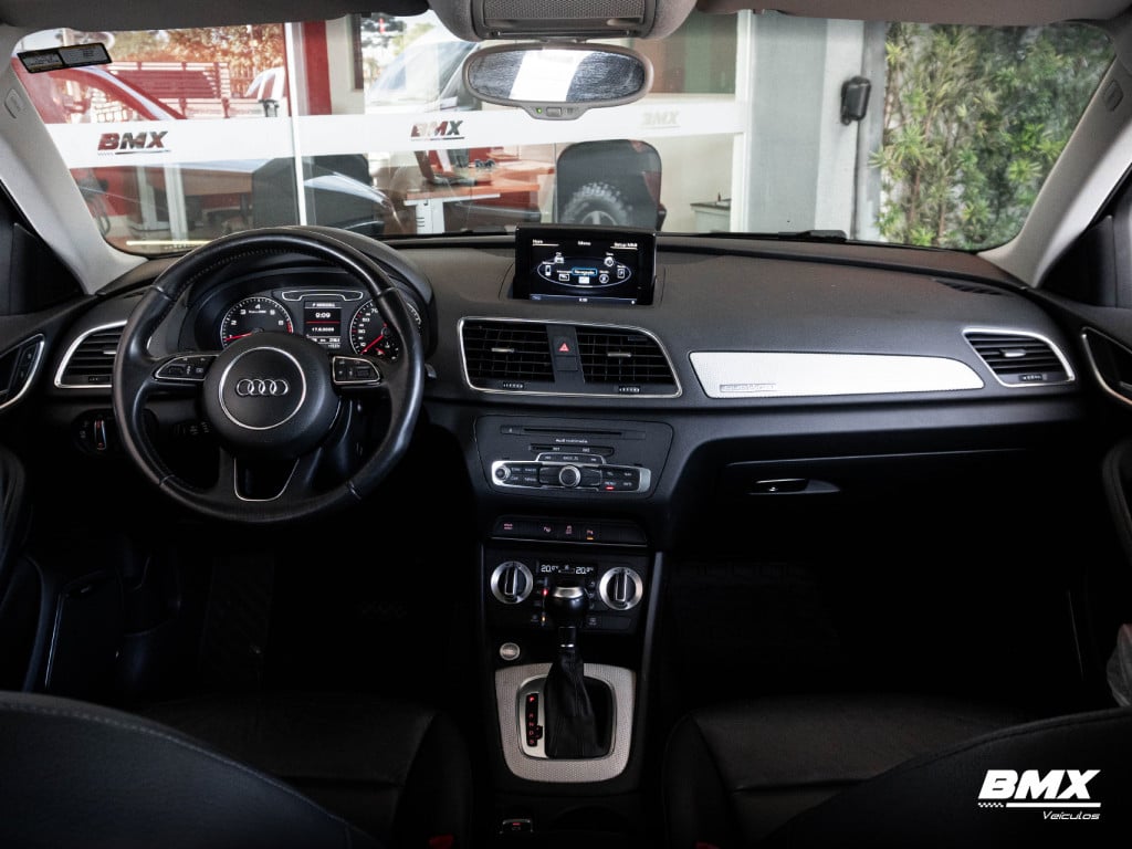Imagem do veículo AUDI Q3 2.0 TFSI AMBITION QUATTRO 4P GASOLINA S TRONIC