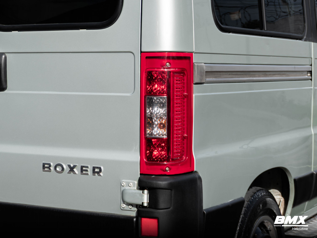 Imagem do veículo PEUGEOT BOXER 2.3 HDI 330 16 LUGARES 16V TURBO DIESEL INTERCOOLER 4P MANUAL