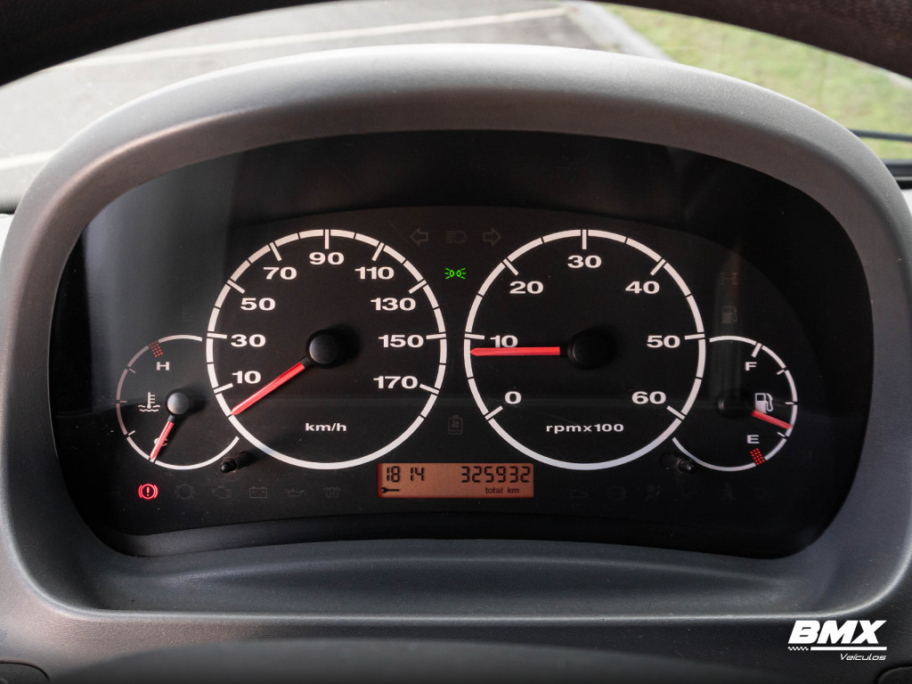 Imagem do veículo PEUGEOT BOXER 2.3 HDI 330 16 LUGARES 16V TURBO DIESEL INTERCOOLER 4P MANUAL