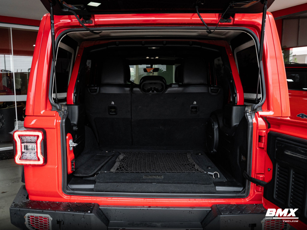 Imagem do veículo JEEP WRANGLER 2.0 TURBO GASOLINA RUBICON 4P 4X4 AT8