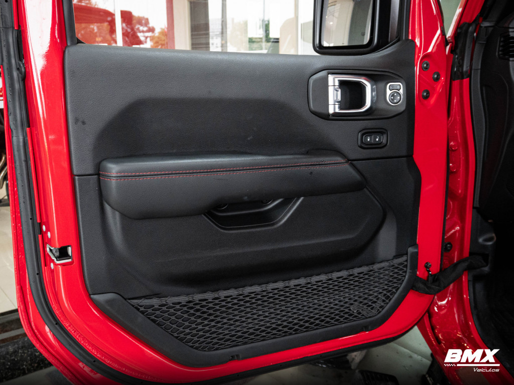 Imagem do veículo JEEP WRANGLER 2.0 TURBO GASOLINA RUBICON 4P 4X4 AT8